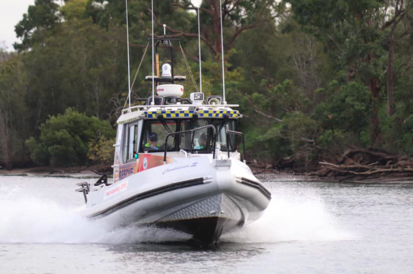 Shoalhaven 20 heading up the river to a vessel in trouble
